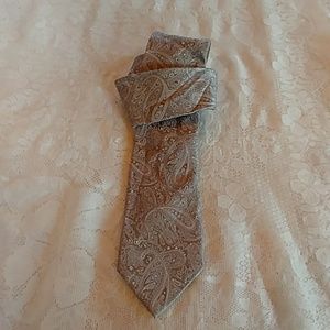 Croft and Barrow tie